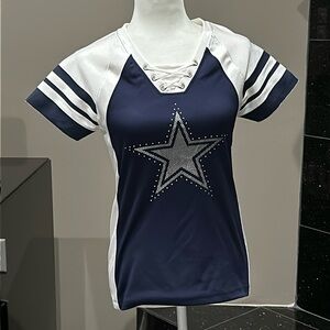 Women’s Dallas Cowboys Vneck Shirt Size Small